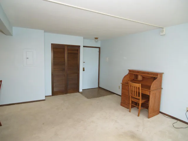 $114,900 | 9002 West Lisbon Avenue, Unit 208, Milwaukee, WI 53222