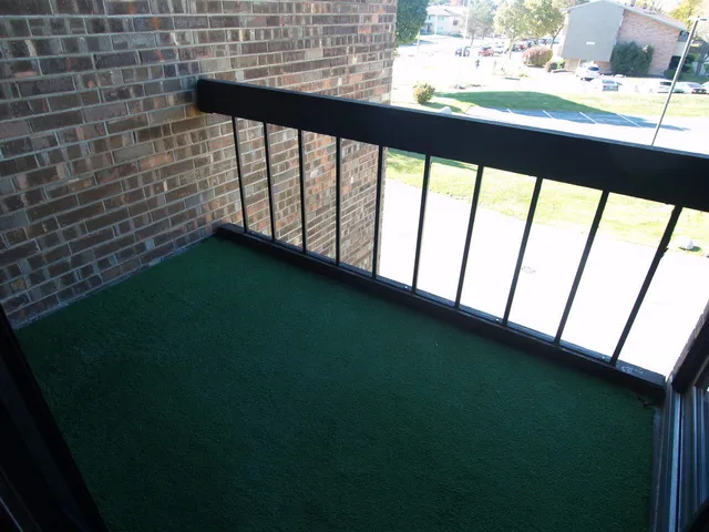 $114,900 | 9002 West Lisbon Avenue, Unit 208, Milwaukee, WI 53222