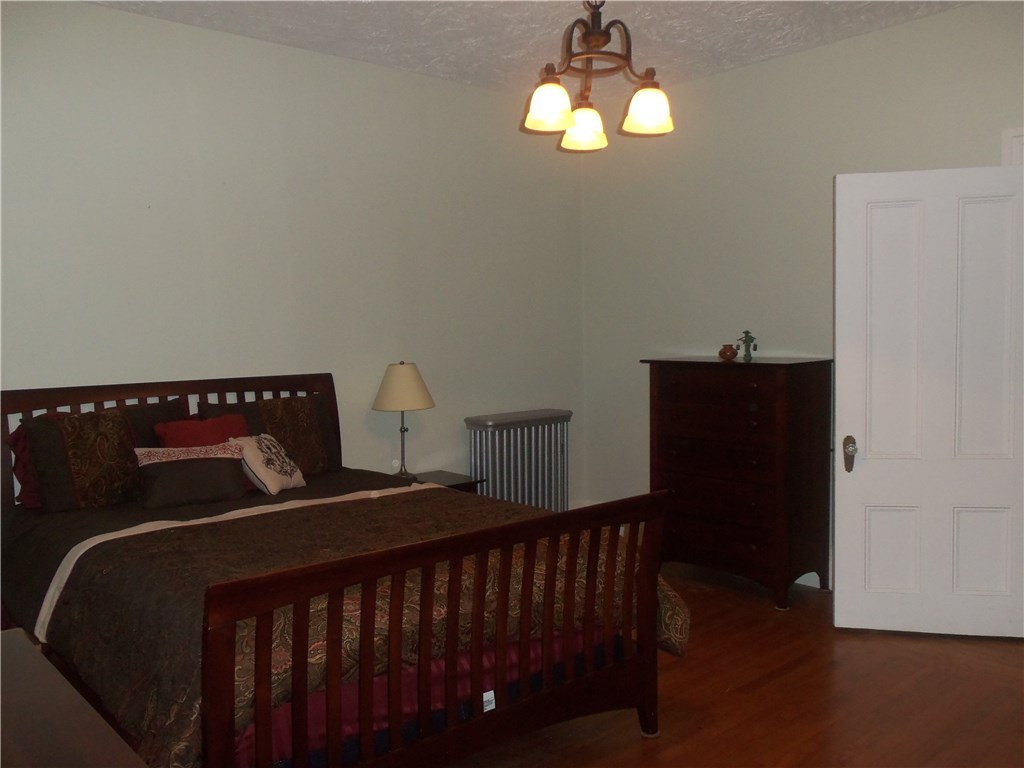 12 Poplar Street Newport, RI 02840 - Photo 18 of 40 Unit 1 Bedroom