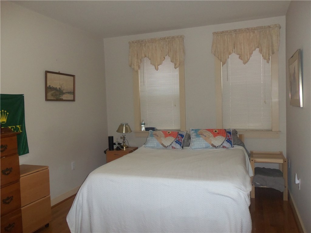 12 Poplar Street Newport, RI 02840 - Photo 34 of 40 Cottage_Bedroom