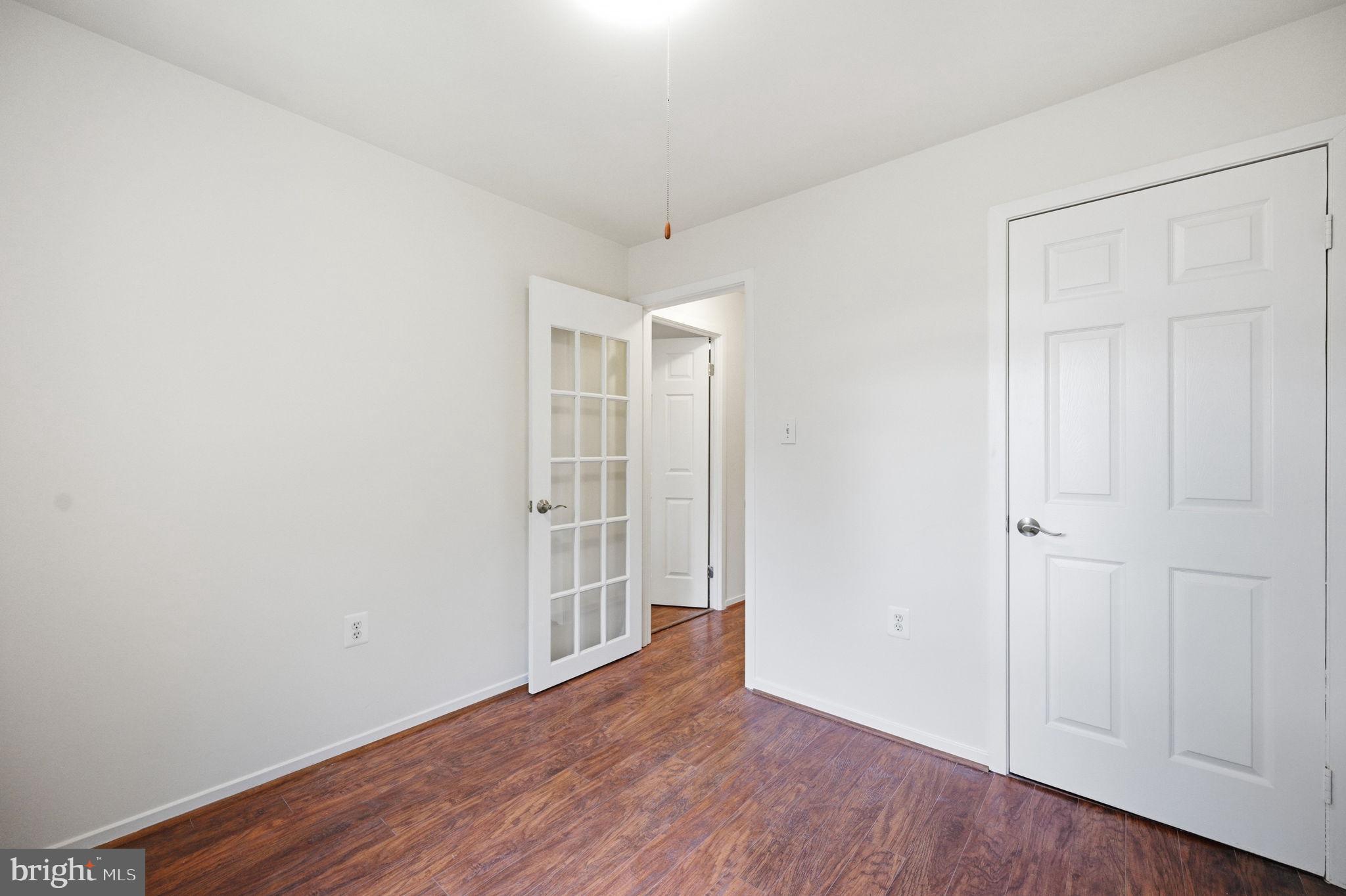 2908 Jermantown Road, Unit 24 Oakton, VA 22124 - Photo 39 of 74 Bright and airy room with charm.