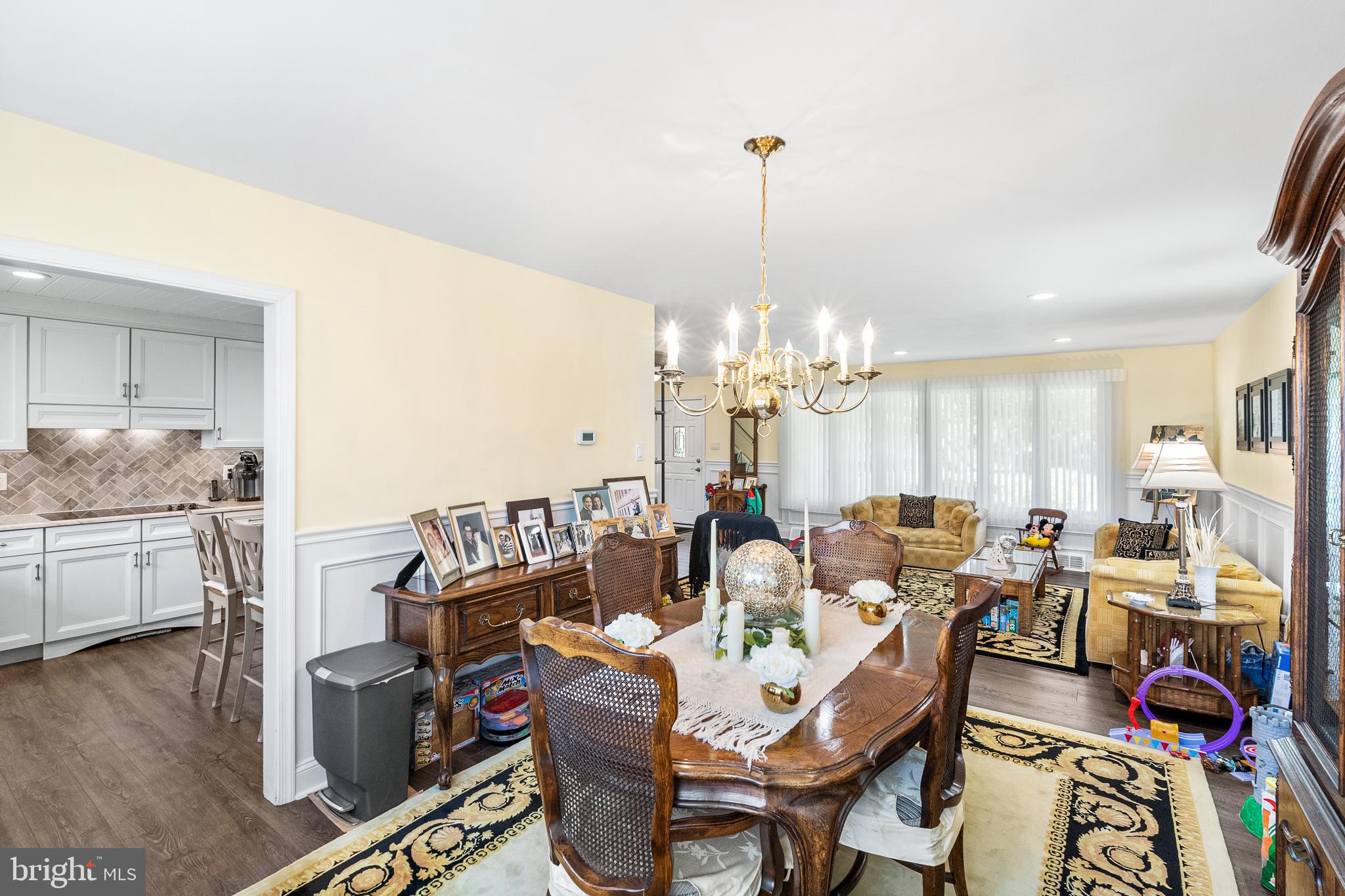 9223 Pine Road Philadelphia, PA 19115 - Photo 6 of 30