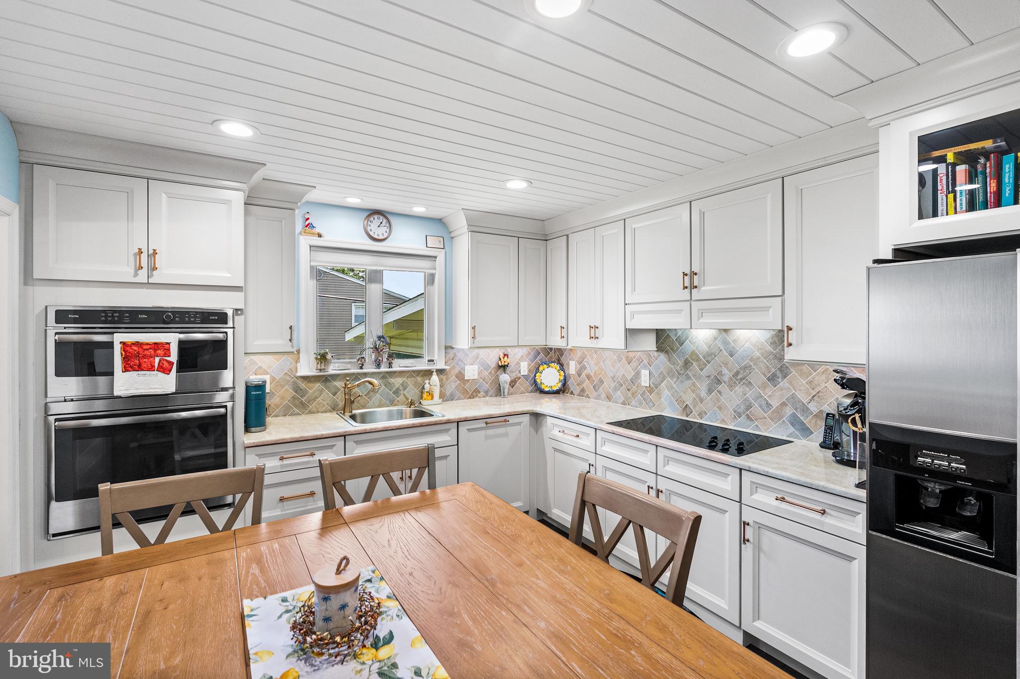9223 Pine Road Philadelphia, PA 19115 - Photo 10 of 30