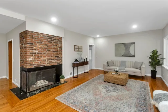 $499,000 | 31 Lovers Lane, Greenfield, MA 01301