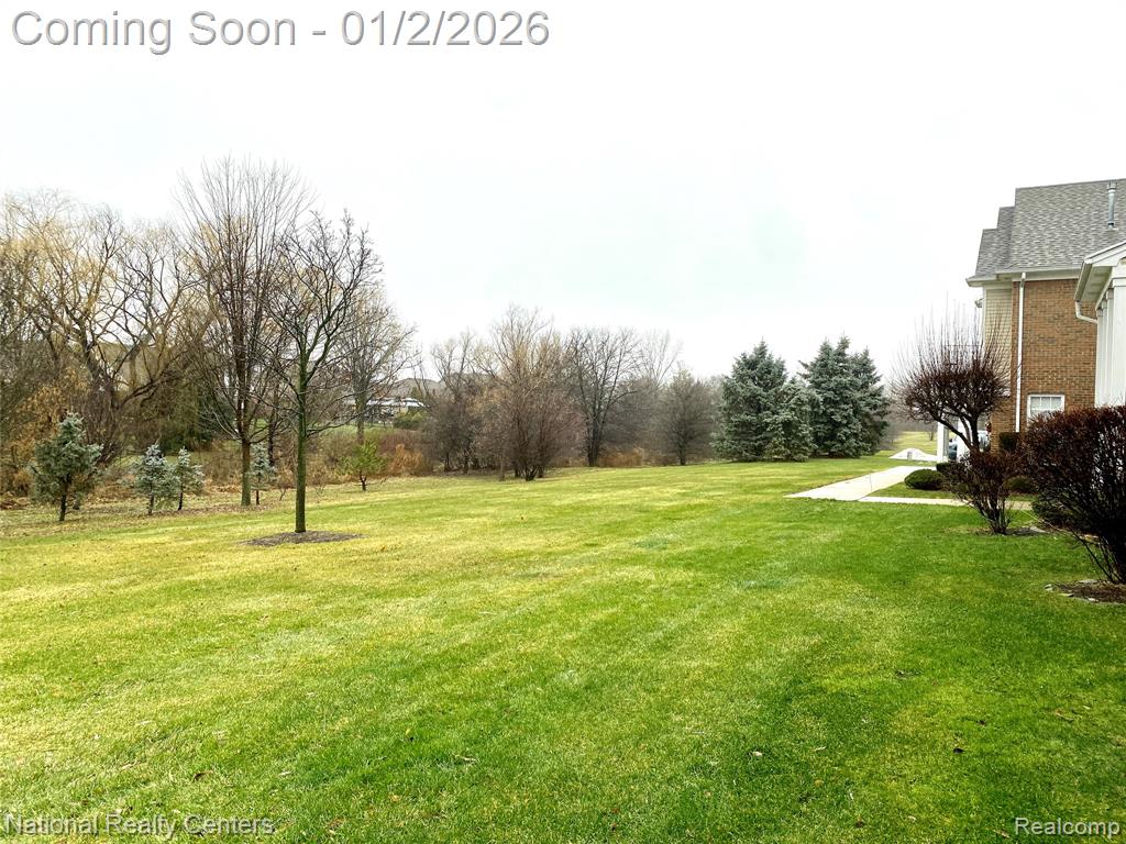 46039 Rhodes Drive, Unit 285 Macomb, MI 48044 - Photo 32 of 42 Gallery Image 32