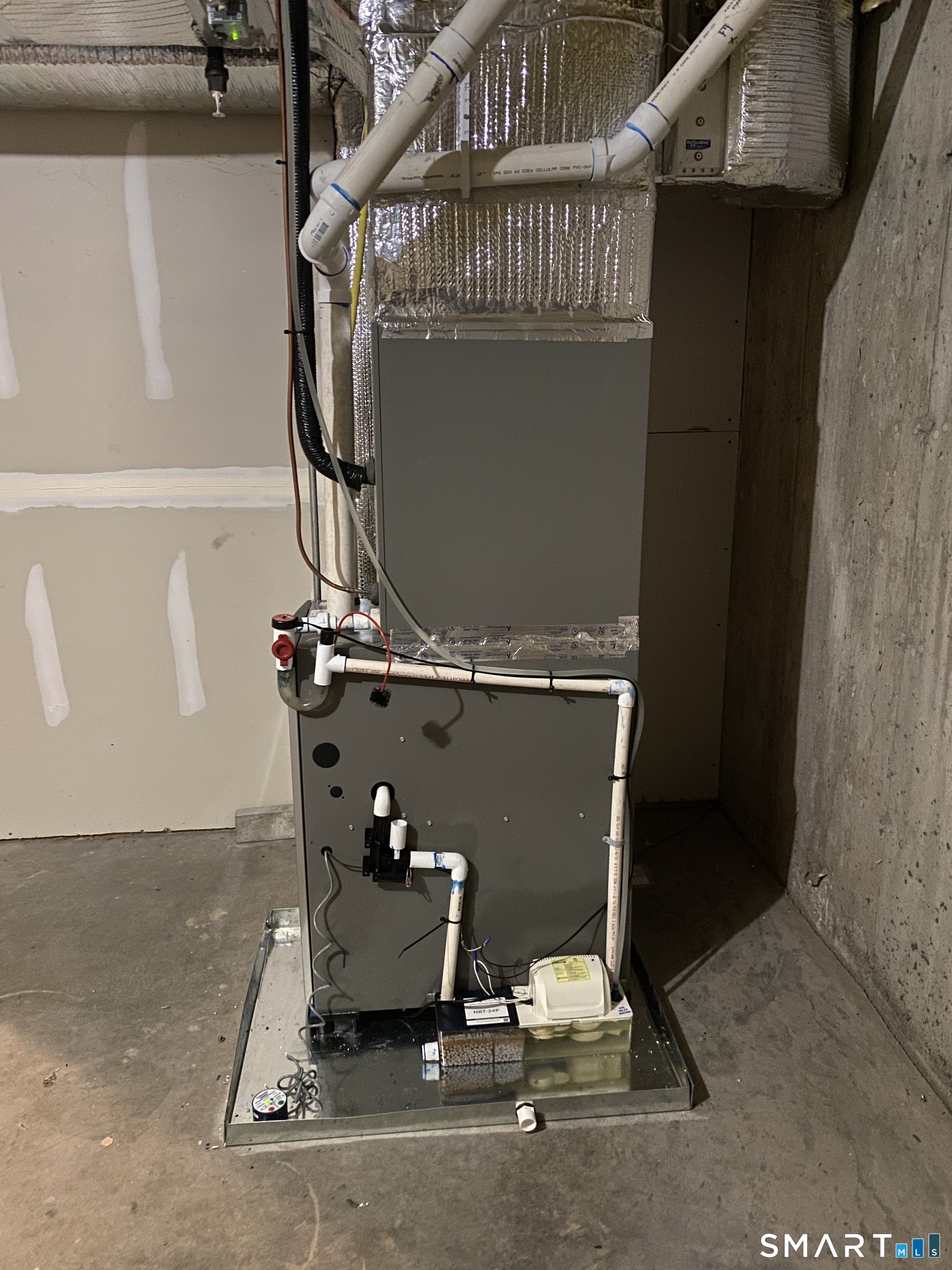 32 Rhodora Terrace, Unit 32 Windsor, CT 06095 - Photo 37 of 39 HVAC newly installed 2024 (Heating/Ventilation/Cooling)--over $18,0000)
