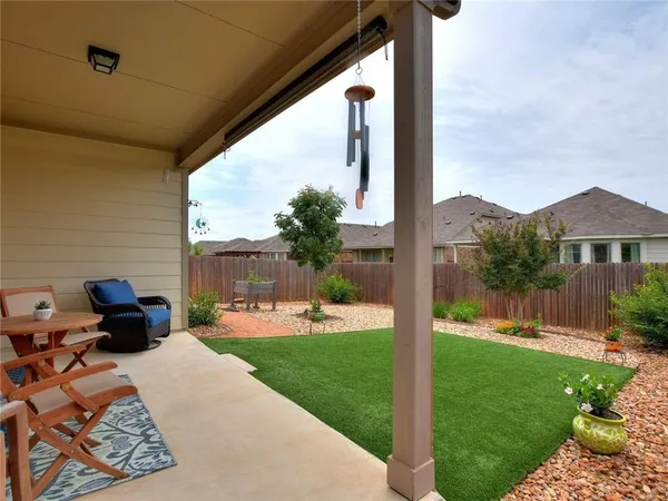 $1,975 | 305 Methodius Drive, Hutto, TX 78634