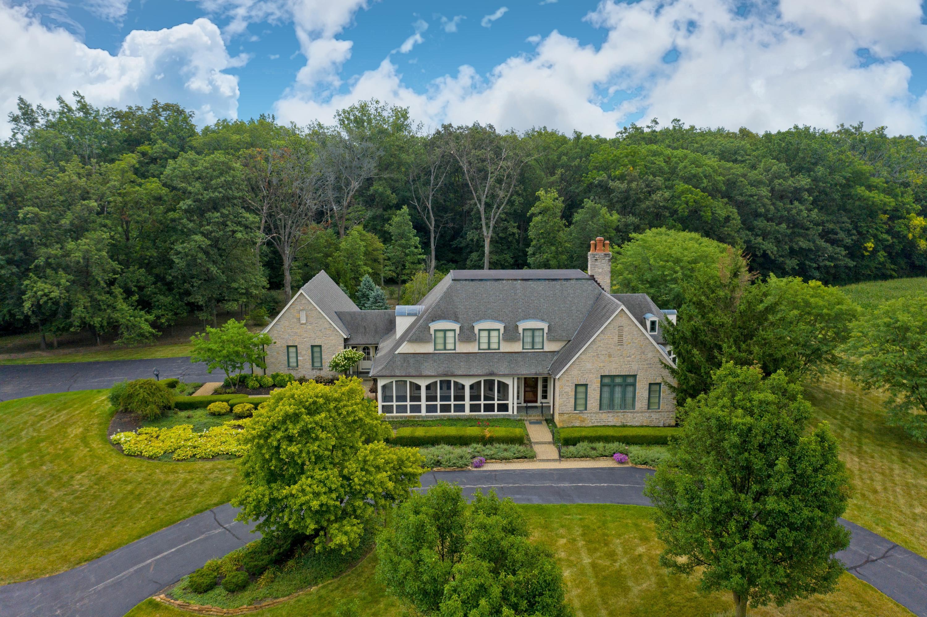 8693 Roberts Road Galloway, OH 43119 - Photo 1 of 125 Gallery Image 1