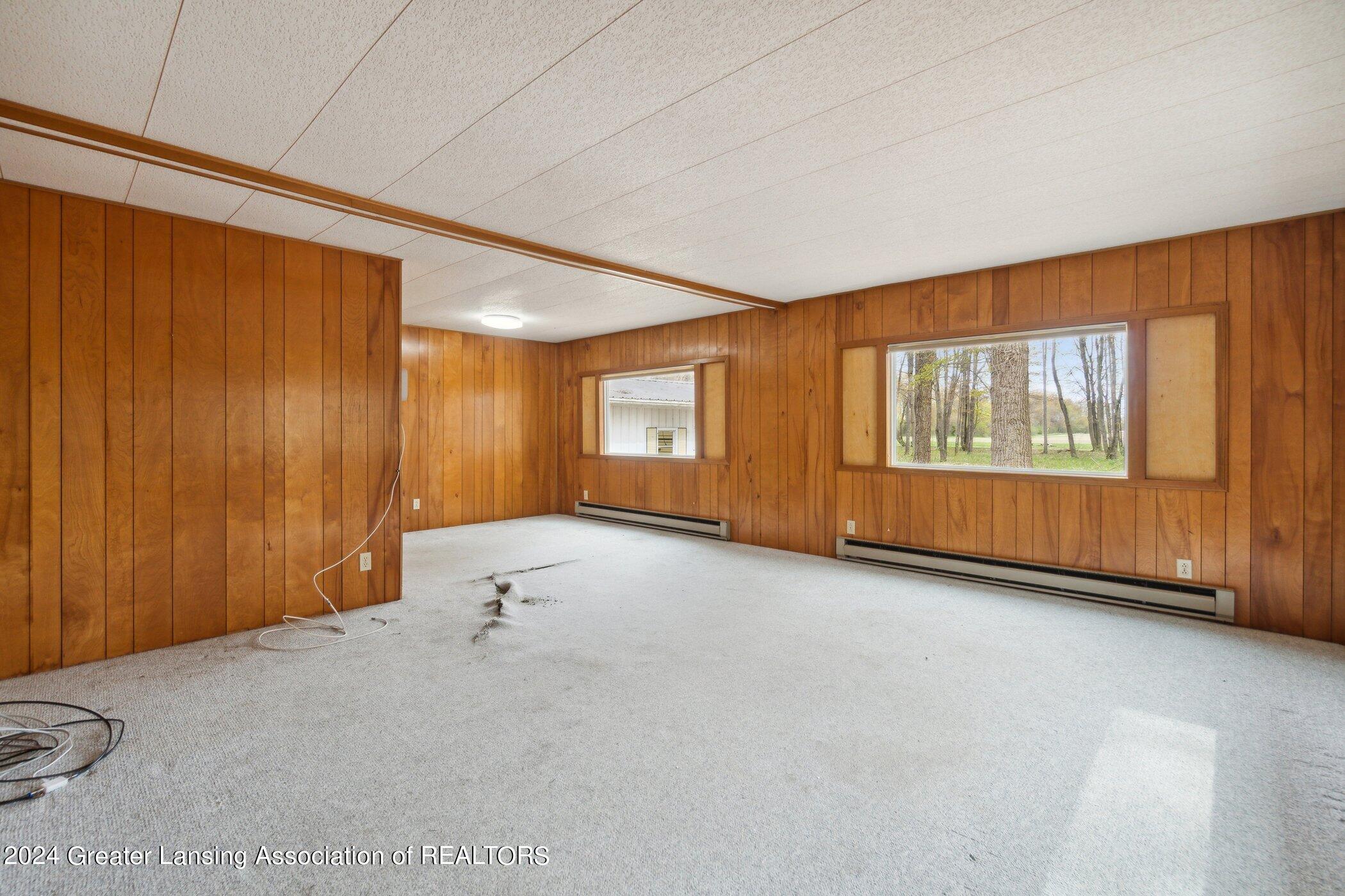 3350 South Crapo Road Ithaca, MI 48847 - Photo 36 of 39 3350-S-Crapo-Rd-Ithaca-MI-48847-WindowSt