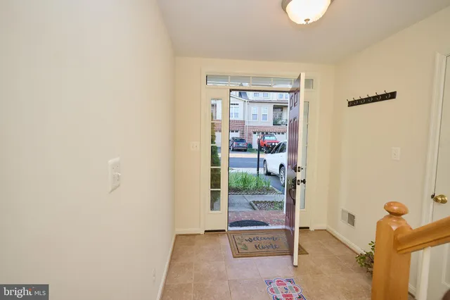 a view of a hallway with closet