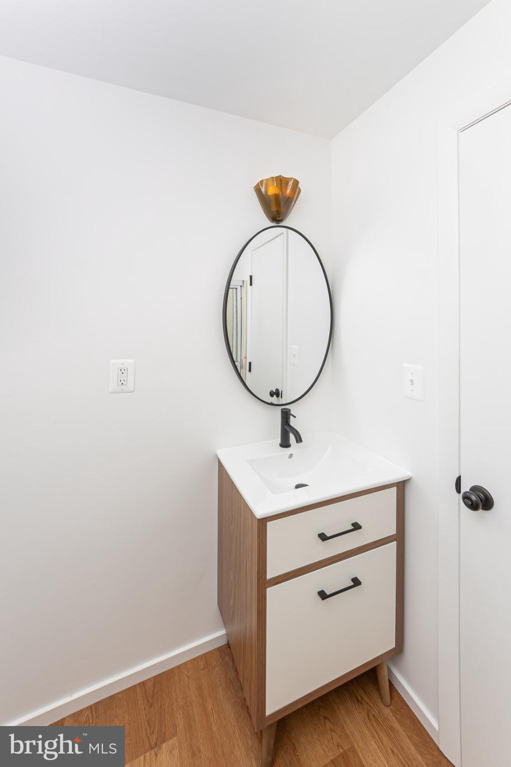 903 Ivy Hill Road Cockeysville, MD 21030 - Photo 86 of 100 Sleek modern bathroom with elegant fixtures.