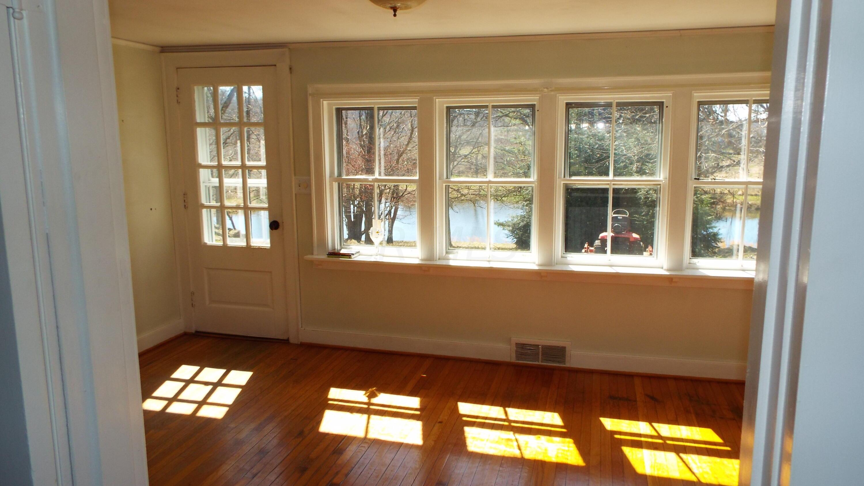 3740 Hebbardsville Road Albany, OH 45710 - Photo 29 of 50 Dining room