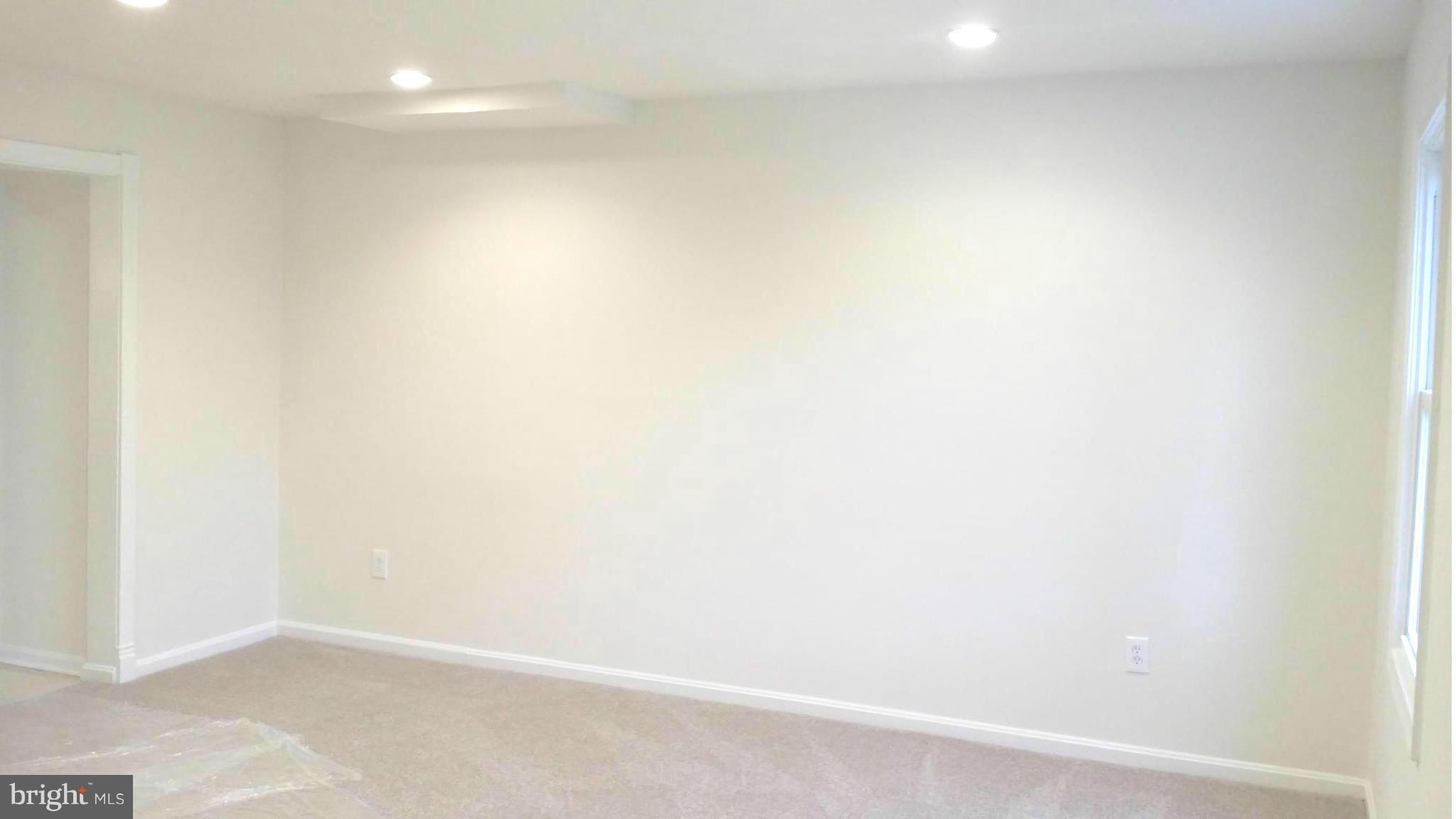 9291 Taney Road Manassas, VA 20110 - Photo 3 of 30 Family Room