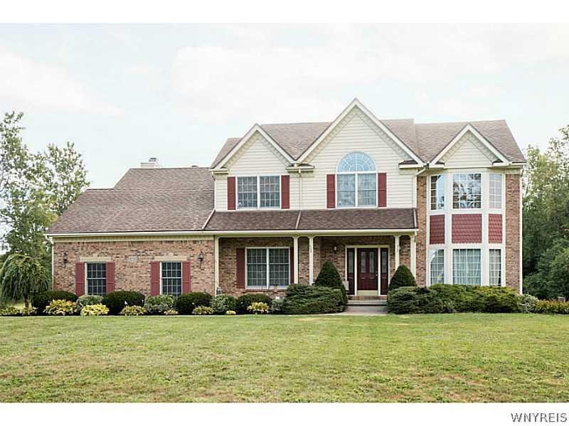 9233 South Lake Road Pembroke, NY 14036 - Photo 1 of 1 Exterior Front.