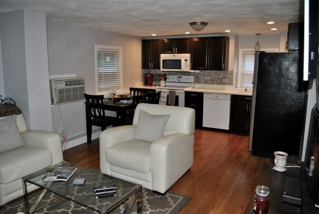 123 Cambridge Road, Unit 2 (OR B) Woburn, MA 01801 - Photo 13 of 18 Gallery Image 13