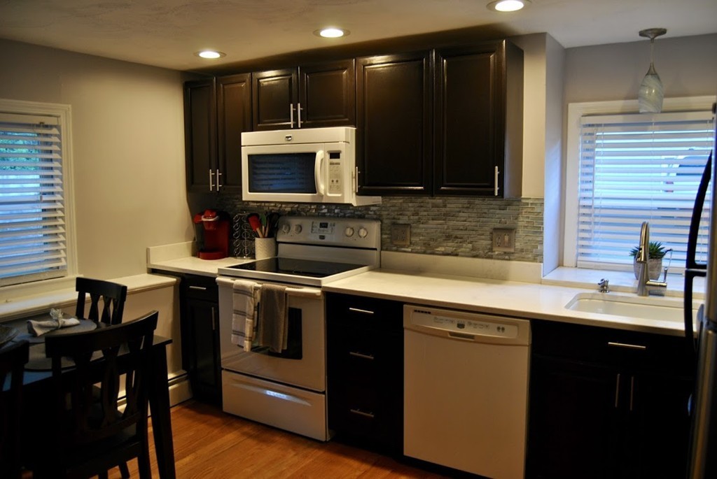 123 Cambridge Road, Unit 2 (OR B) Woburn, MA 01801 - Photo 3 of 18 Gallery Image 3