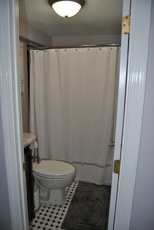 123 Cambridge Road, Unit 2 (OR B) Woburn, MA 01801 - Photo 7 of 18 Gallery Image 7