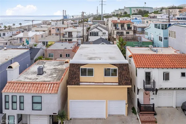 $2,200,000 | 217 43rd Street, Manhattan Beach, CA 90266