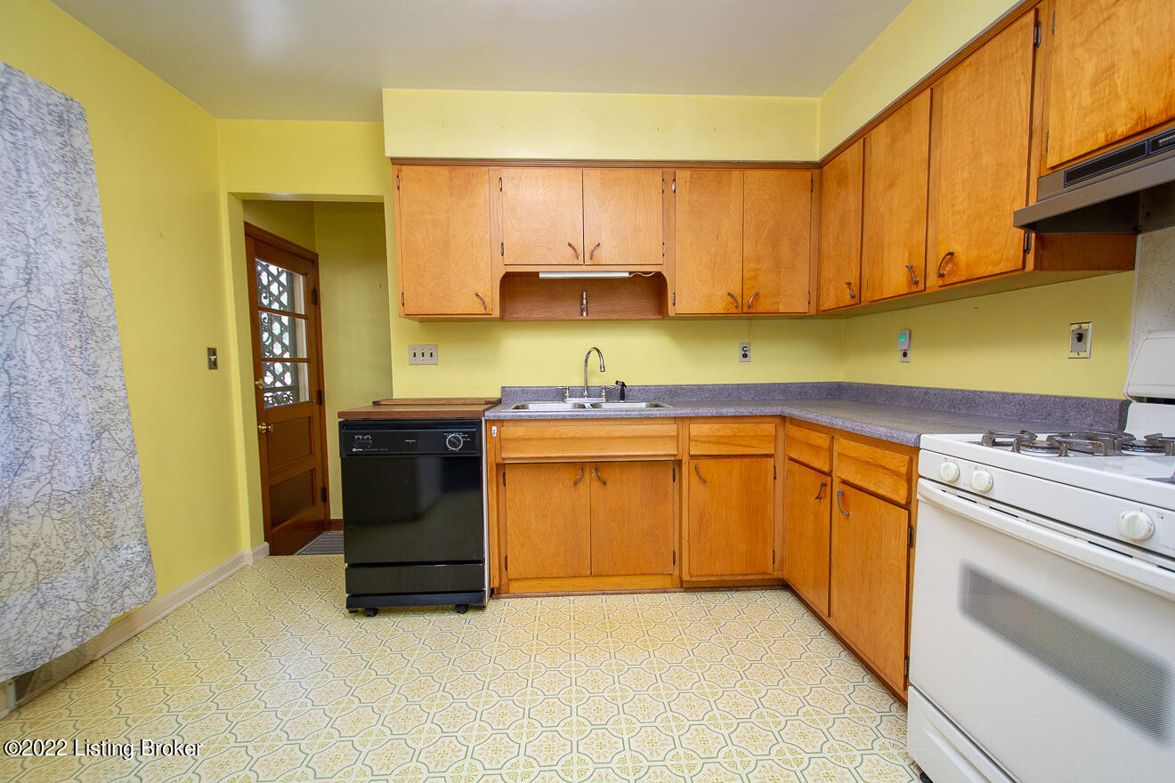8705 Waltlee Road Louisville, KY 40291 - Photo 17 of 36 Waltlee -23