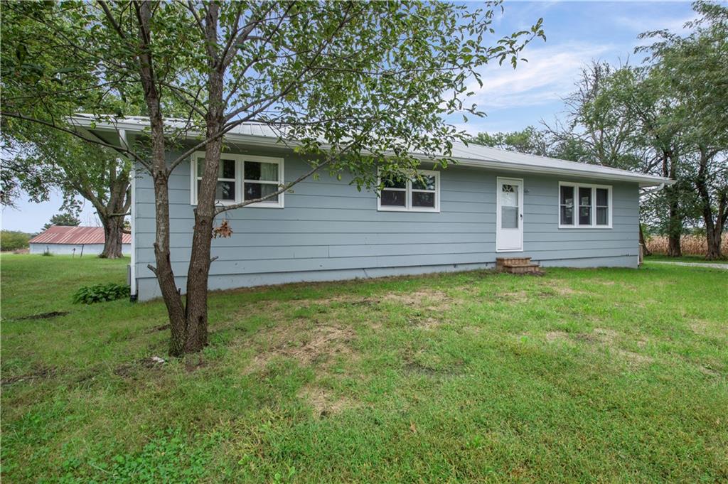 10417 Northeast Jones Road Cameron, MO 64429 - Photo 3 of 32 Gallery Image 3