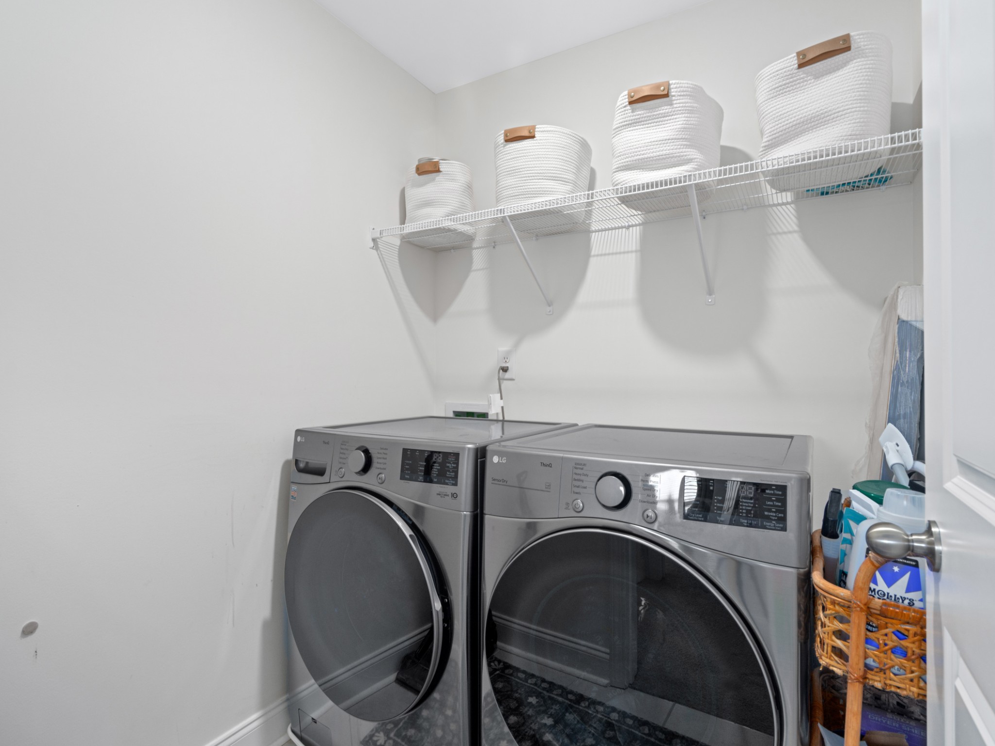1043 June Wilde Ridge Spring Hill, TN 37174 - Photo 18 of 35 a utility room with dryer and washer