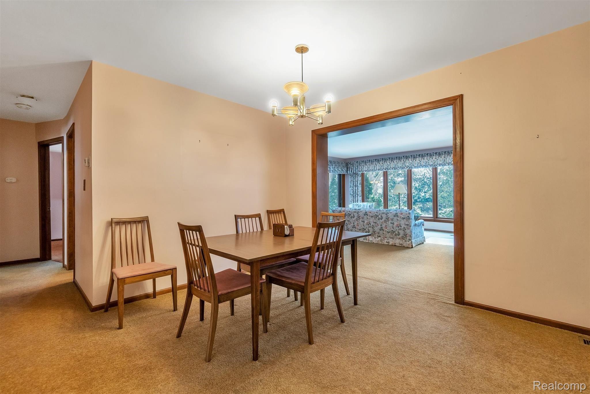 1216 State Road Fenton, MI 48430 - Photo 5 of 42 09-1216 State Rd-9.jpg