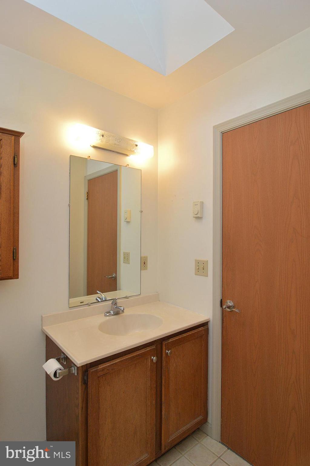 808 South Cedar Street Lititz, PA 17543 - Photo 22 of 40