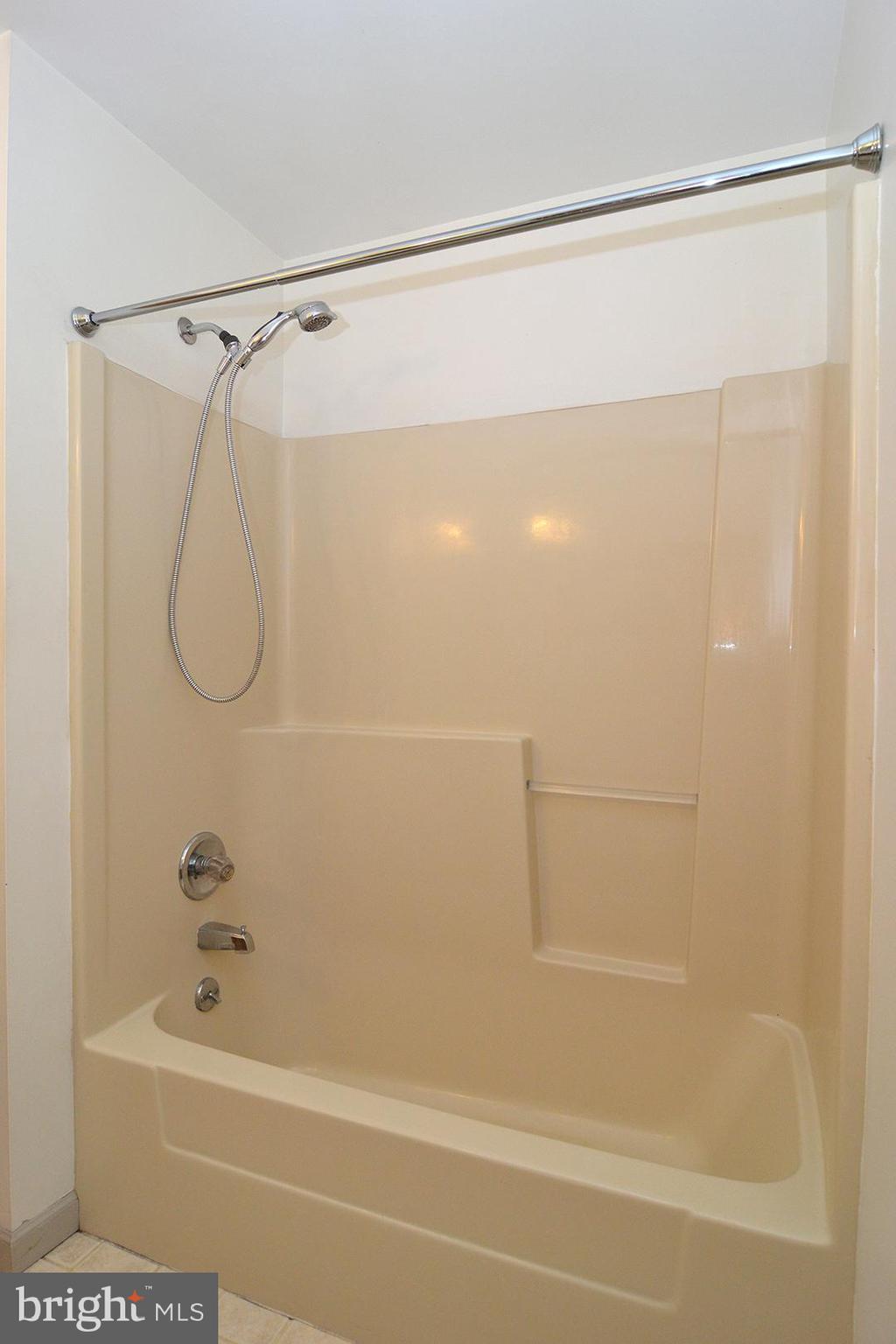 808 South Cedar Street Lititz, PA 17543 - Photo 23 of 40