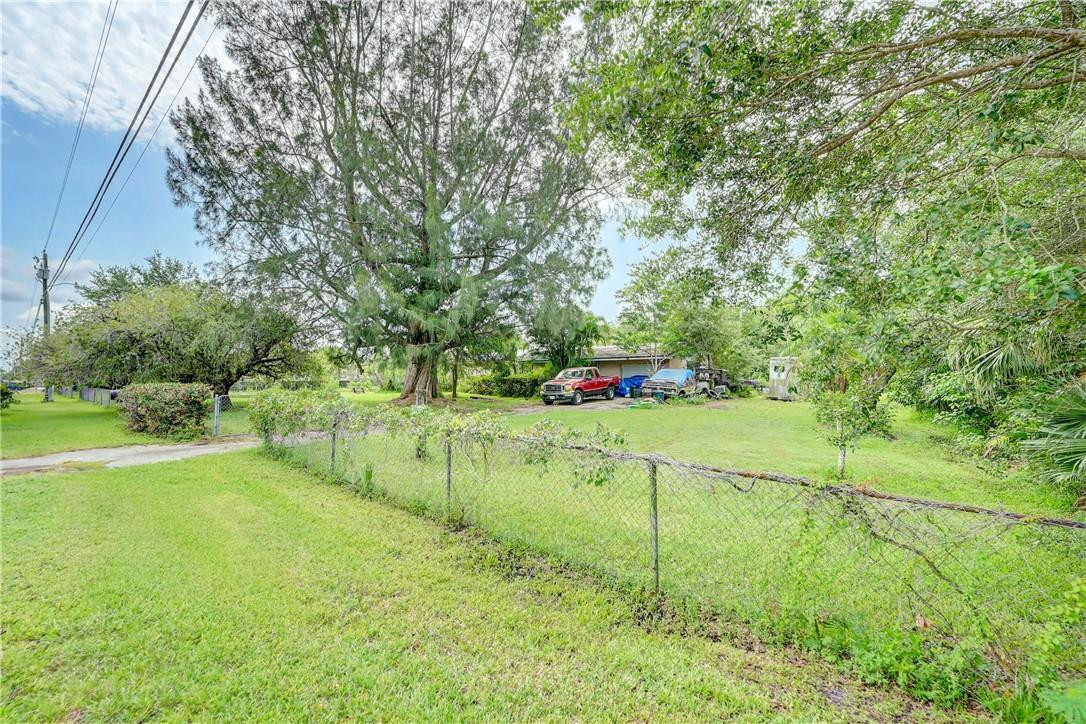 17700 Southwest 68th Court Southwest Ranches, FL 33331 - Photo 23 of 23 a view of a park with large trees