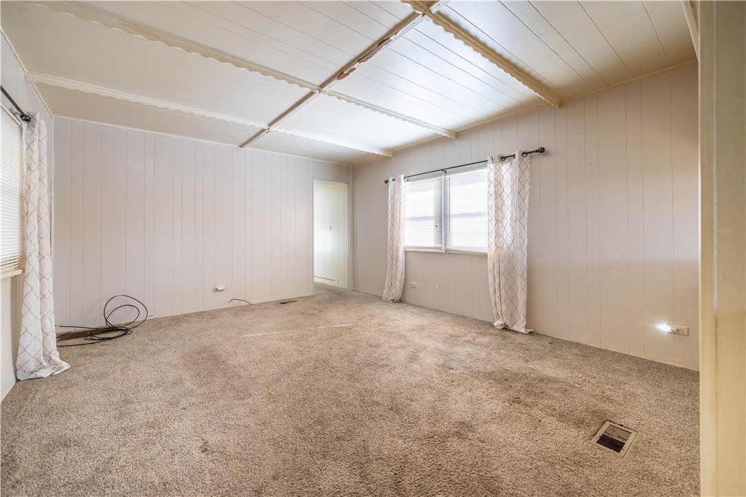 23 Lane B Coventry, RI 02816 - Photo 10 of 27