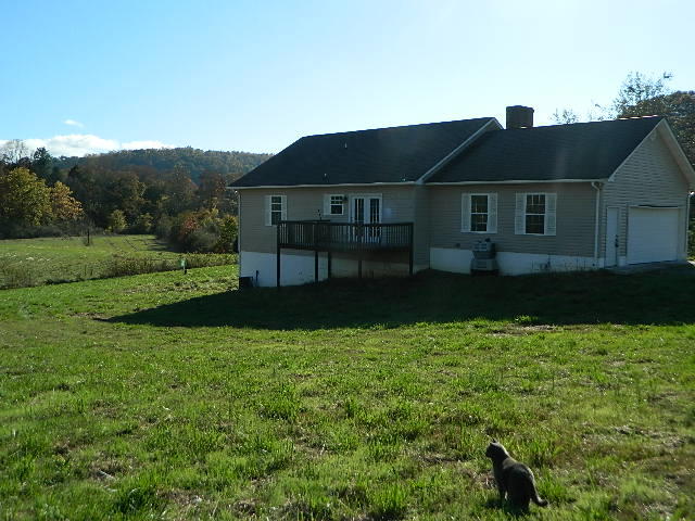 264 Robinette Road Oliver Springs, TN 37840 - Photo 2 of 24 DSCN5627