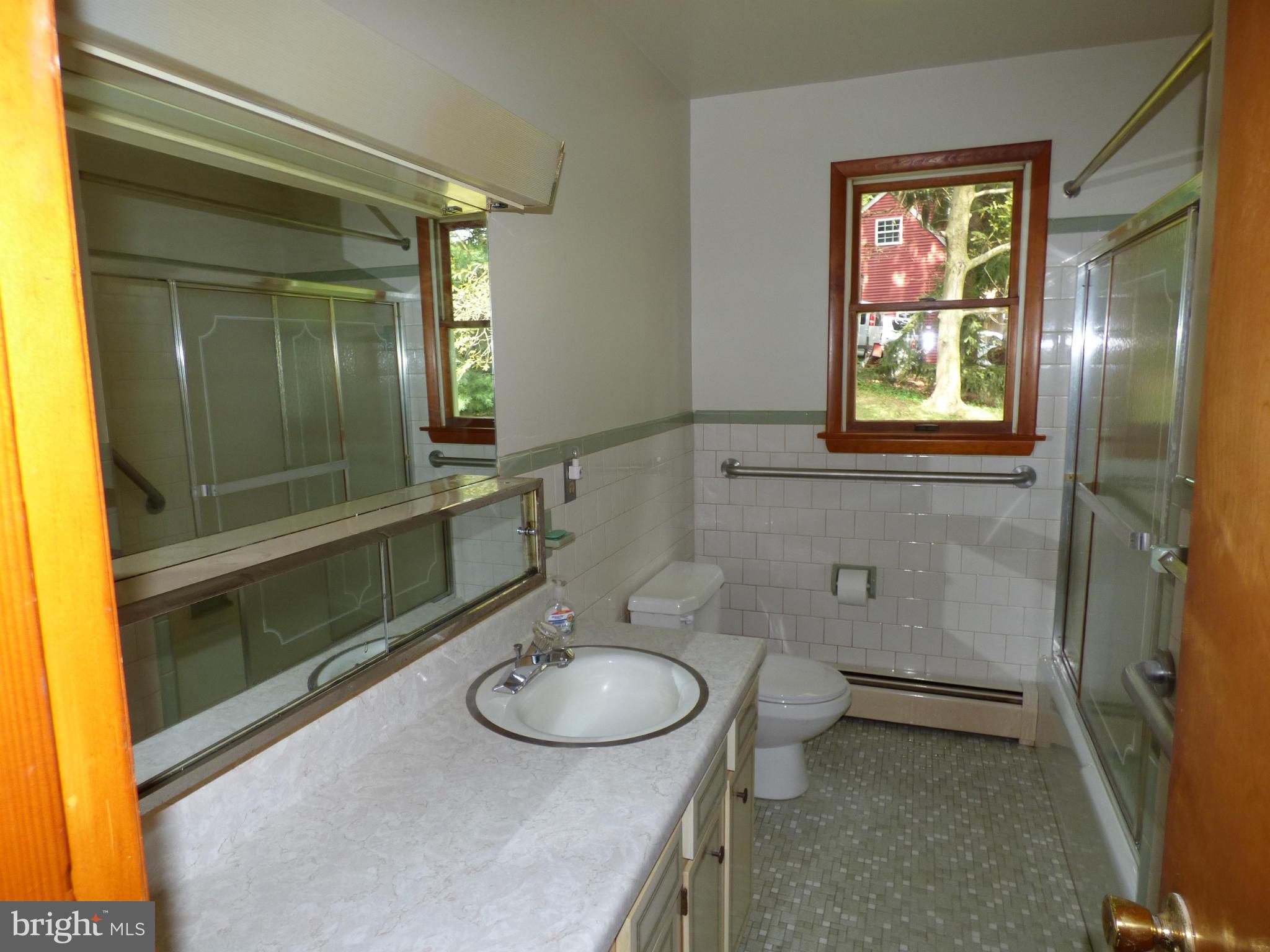 3418 Lineboro Road Manchester, MD 21102 - Photo 11 of 19 Bath
