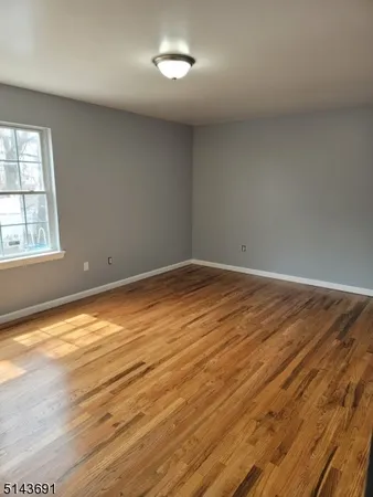 $2,800 | 232 Amity Street, Unit 1, Elizabeth, NJ 07202