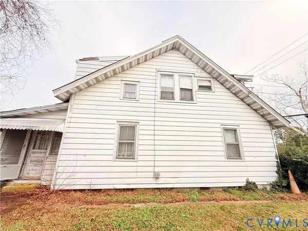 a view of a house with a snow