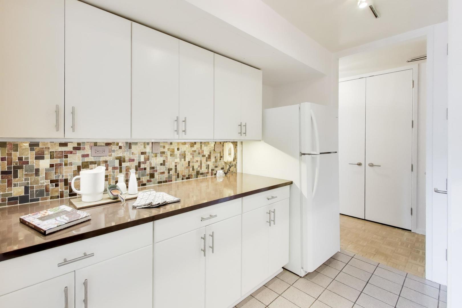 1310 North Ritchie Court, Unit 7B Chicago, IL 60610 - Photo 19 of 41