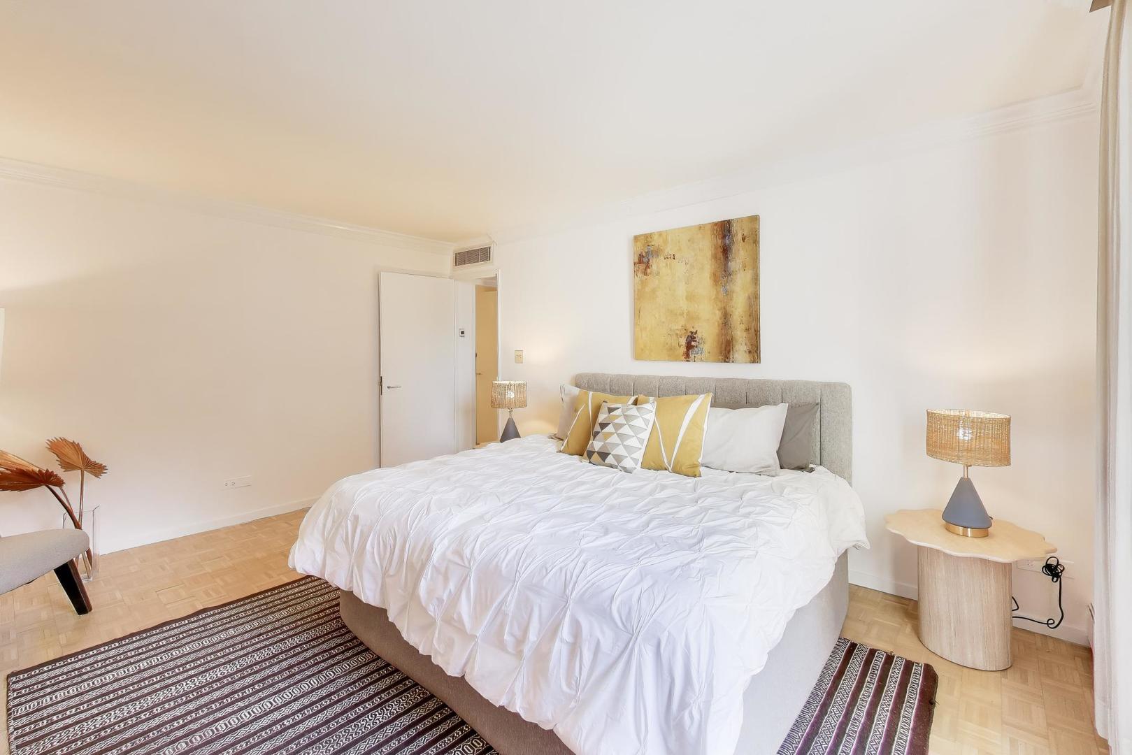 1310 North Ritchie Court, Unit 7B Chicago, IL 60610 - Photo 23 of 41