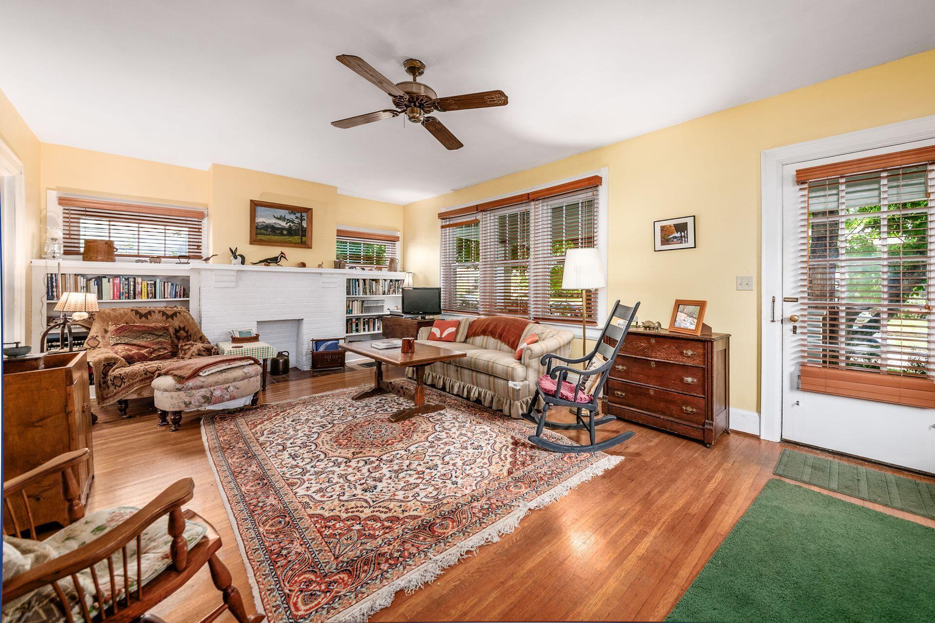 46 Northridge Road Columbus, OH 43214 - Photo 8 of 47