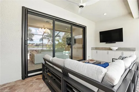 $975,000 | 4649 Abaca Circle, Naples, FL 34119