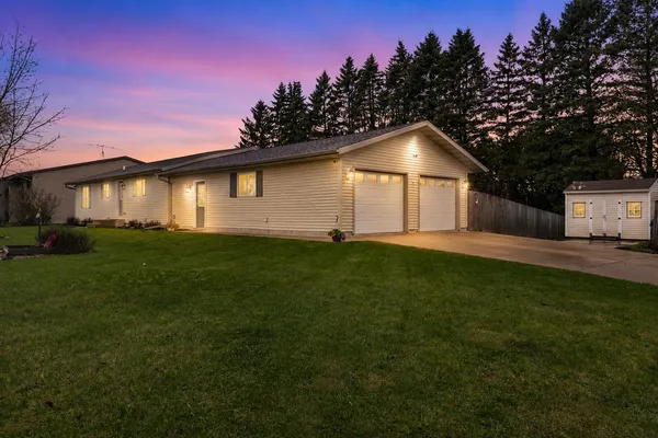 $259,900 | 21 Primrose Circle, Clintonville, WI 54929