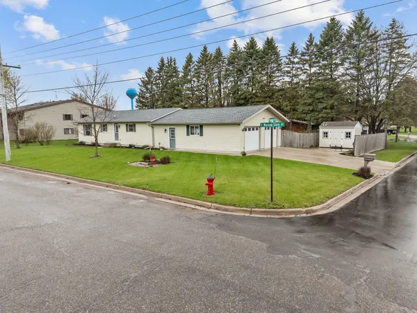 $259,900 | 21 Primrose Circle, Clintonville, WI 54929
