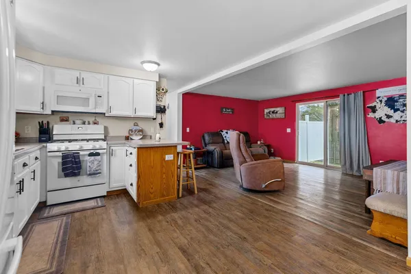 $259,900 | 21 Primrose Circle, Clintonville, WI 54929