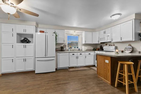 $259,900 | 21 Primrose Circle, Clintonville, WI 54929
