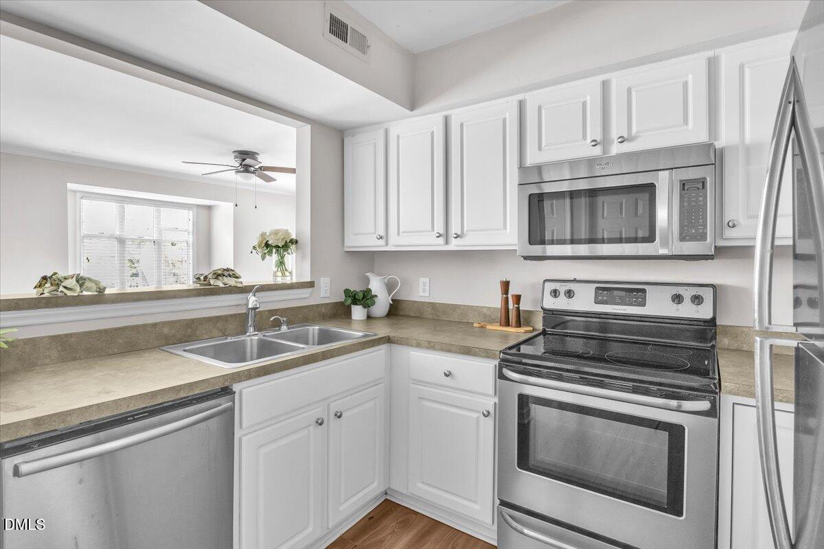 1201 Westview Lane, Unit 305 Raleigh, NC 27605 - Photo 10 of 47