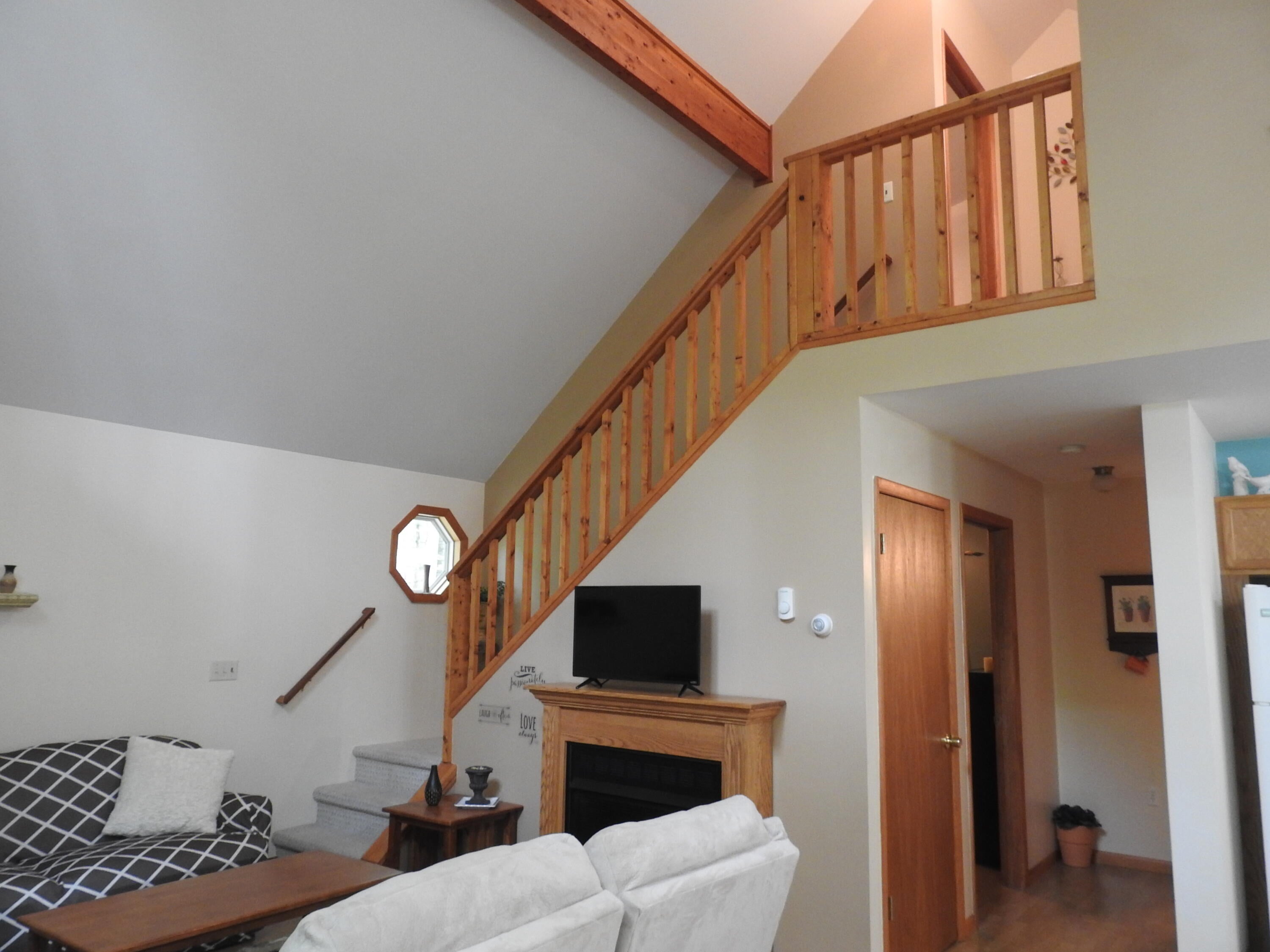 206 Ridgewood Drive Roscommon, MI 48653 - Photo 9 of 27 Gallery Image 9