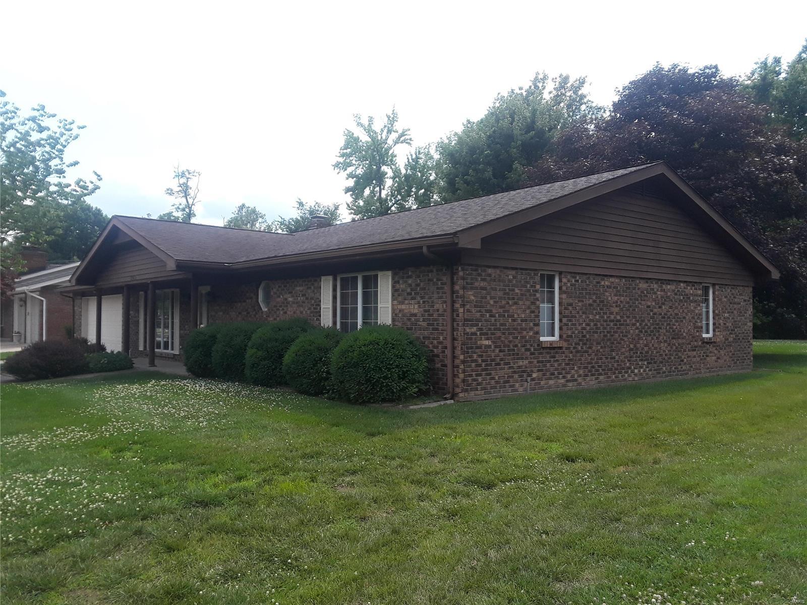 1965 Raintree Trail Collinsville, IL 62234 - Photo 3 of 31 Gallery Image 3