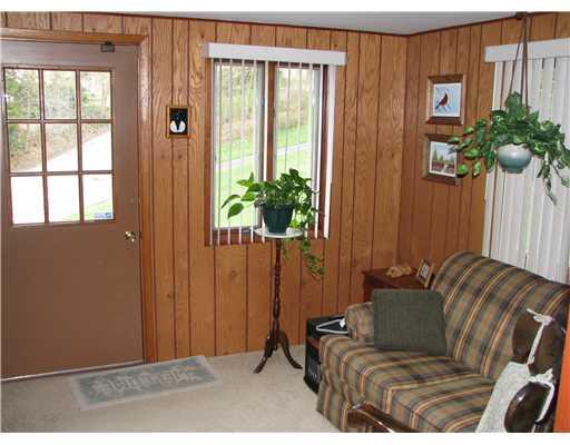 261 Pierce Road Lincoln, PA 15037 - Photo 11 of 18 Den/Family/Great Room.
