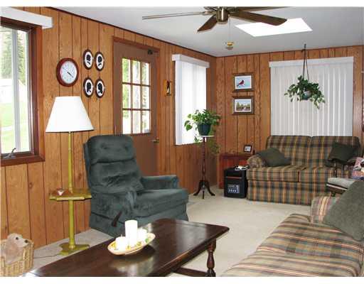 261 Pierce Road Lincoln, PA 15037 - Photo 10 of 18 Den/Family/Great Room.