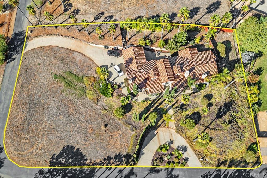 3068 Southwind Lane Vista, CA 92084 - Photo 43 of 44 a picture of a tree