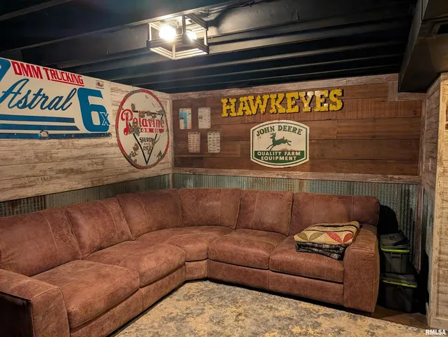 $120,000 | 21 Manor Drive, Park View, IA 52748