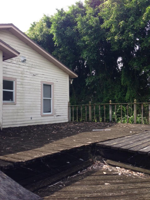 931 Bacom Point Road, Unit 2 Pahokee, FL 33476 - Photo 5 of 6 Deck